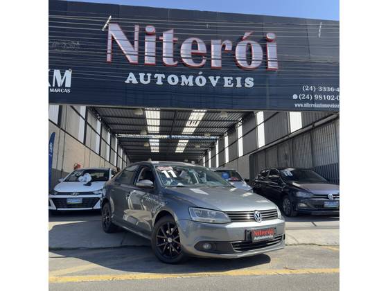 VOLKSWAGEN JETTA 2.0 COMFORTLINE FLEX 4P MANUAL VOLKSWAGEN JETTA 2.0 COMFORTLINE FLEX 4P MANUAL